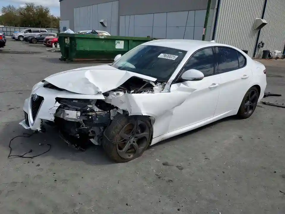 ZARFAEBN3H7535619 2017 ALFA ROMEO GIULIA-0