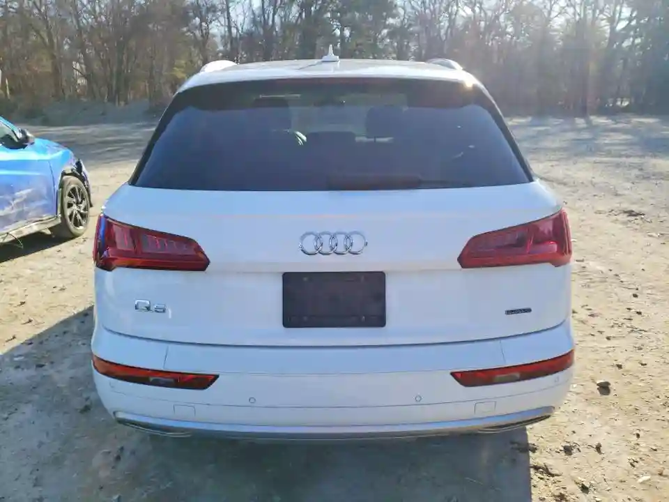 WA1BNAFY3L2017598 2020 AUDI Q5-5