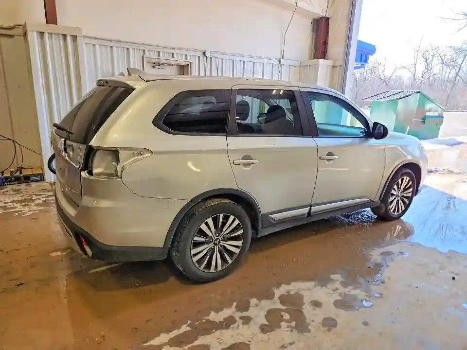 JA4AD2A34KZ053323 2019 MITSUBISHI OUTLANDER-2
