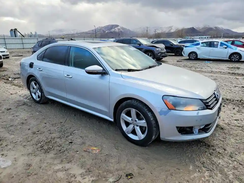 1VWBP7A33CC065107 2012 VOLKSWAGEN PASSAT-3