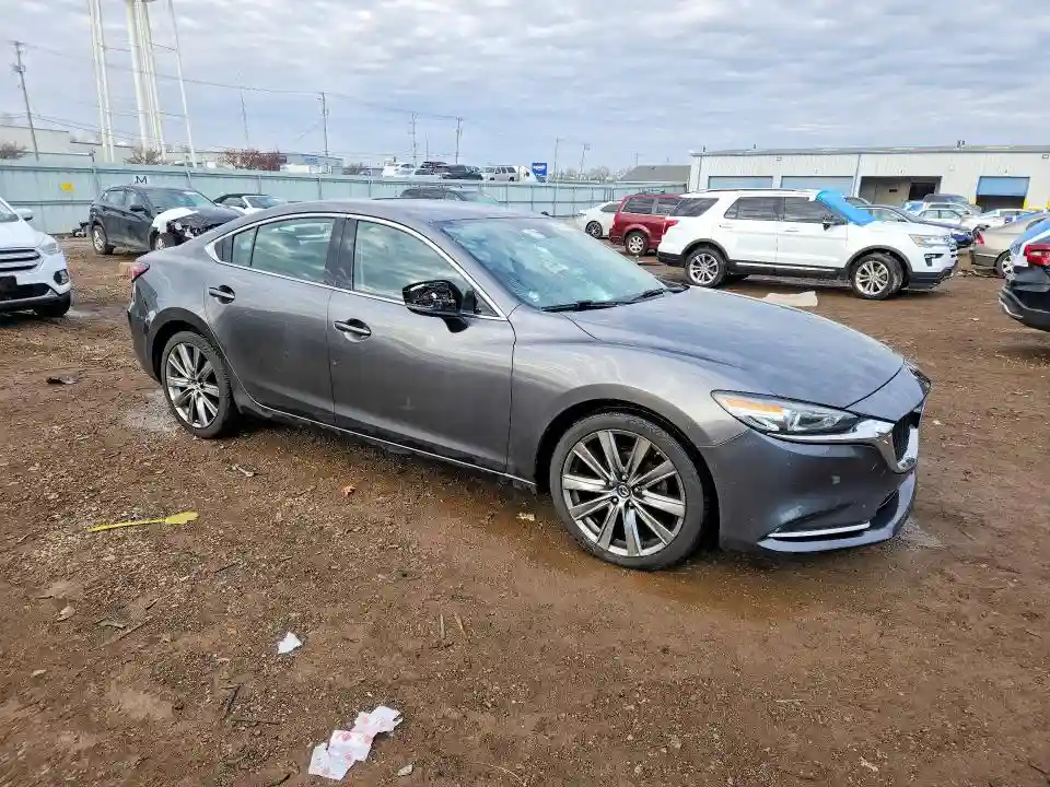 JM1GL1WYXJ1328661 2018 MAZDA 6-3