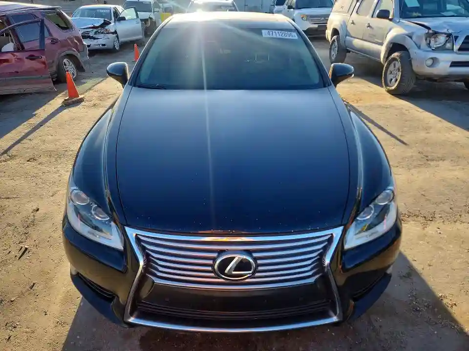 JTHBL5EFXG5143365 2016 LEXUS LS500-4