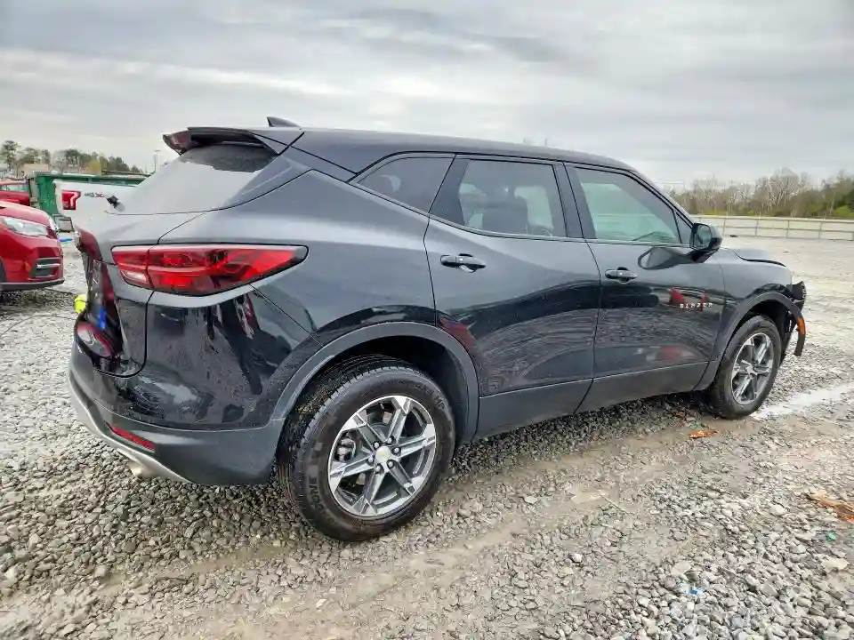 3GNKBCR43PS107130 2023 CHEVROLET BLAZER-2