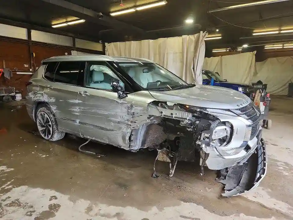 JA4J4VA80NZ056852 2022 MITSUBISHI OUTLANDER-3