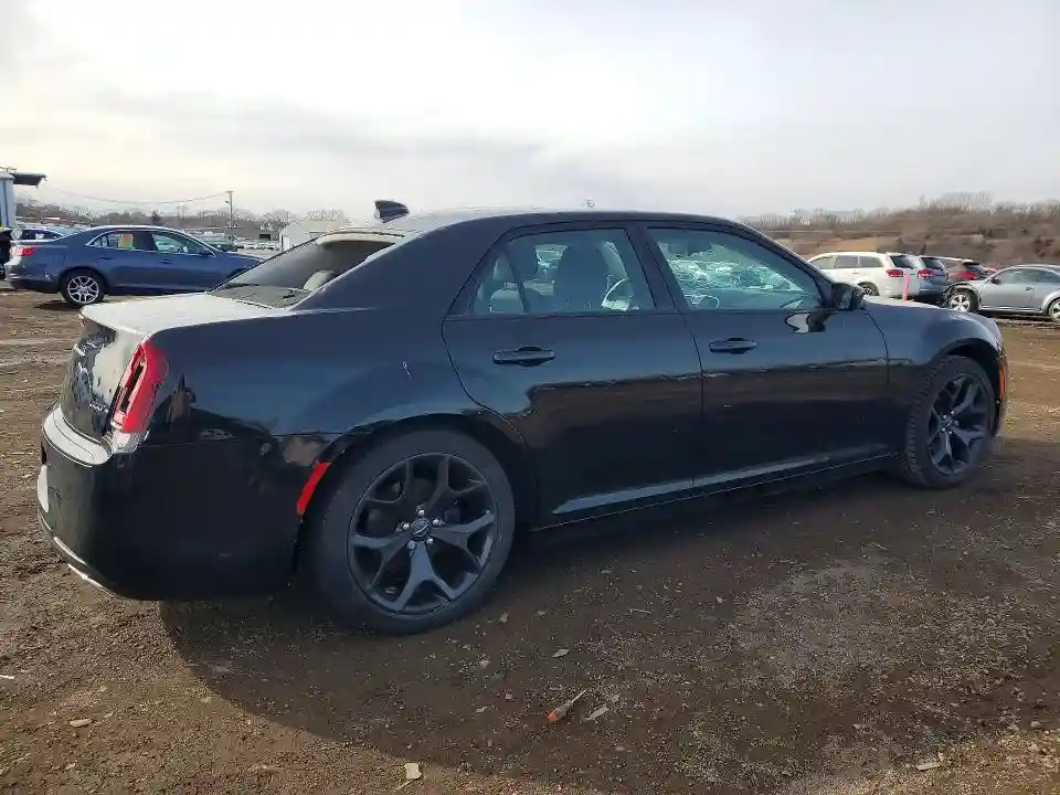 2C3CCAAG8LH178992 2020 CHRYSLER 300-2
