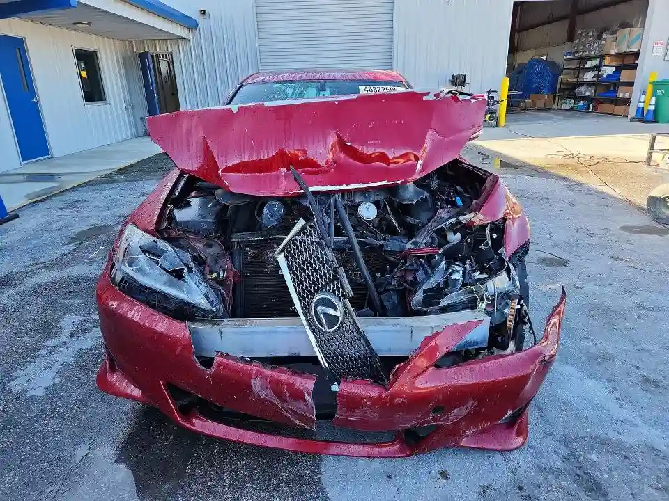 JTHBF5C24B5154264 2011 LEXUS IS-4
