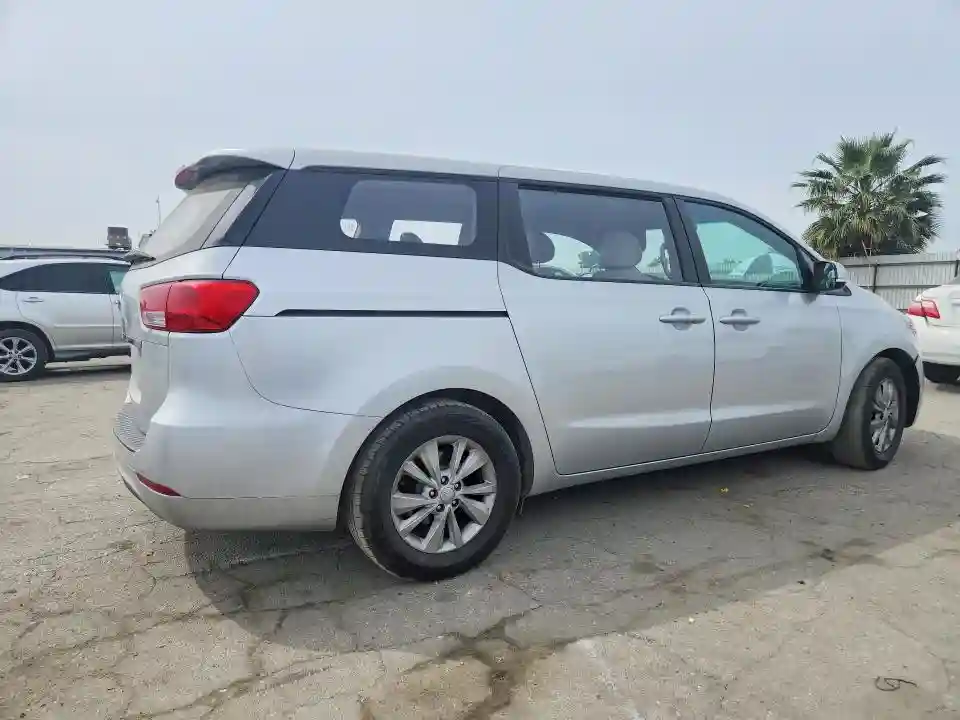 KNDMA5C18J6398640 2018 KIA SEDONA-2