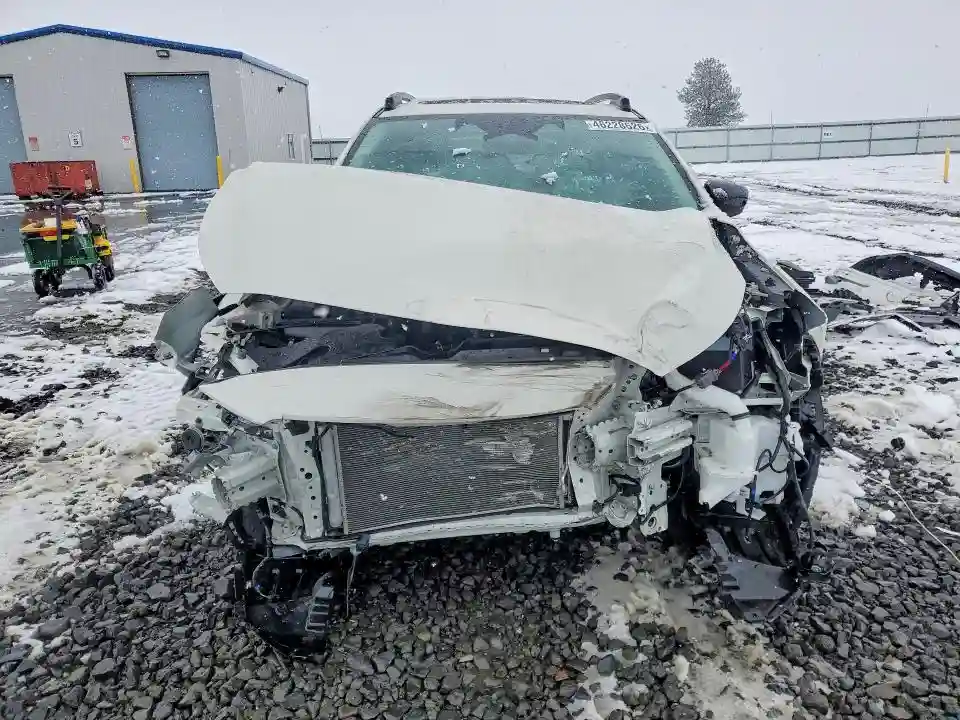 JF2GUHDC0S8213963 2025 SUBARU CROSSTREK-4