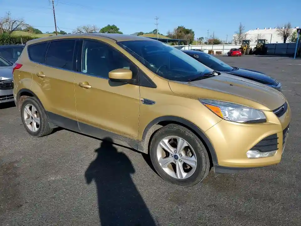 1FMCU0GX5FUA82096 2015 FORD ESCAPE-3