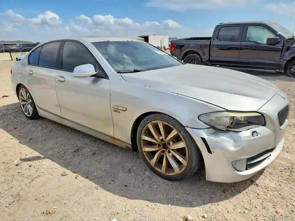 WBAFU7C58BC869636 2011 BMW 5 SERIES-3