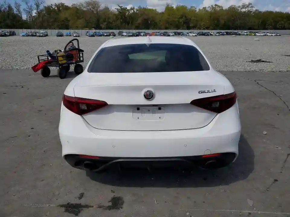 ZARFAEBN3H7535619 2017 ALFA ROMEO GIULIA-5