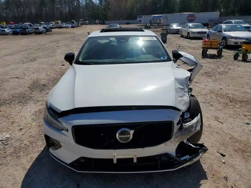 7JRL12TK9RG320281 2024 VOLVO S60-4