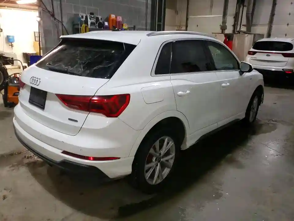 WA1DECF30P1058324 2023 AUDI Q3-2