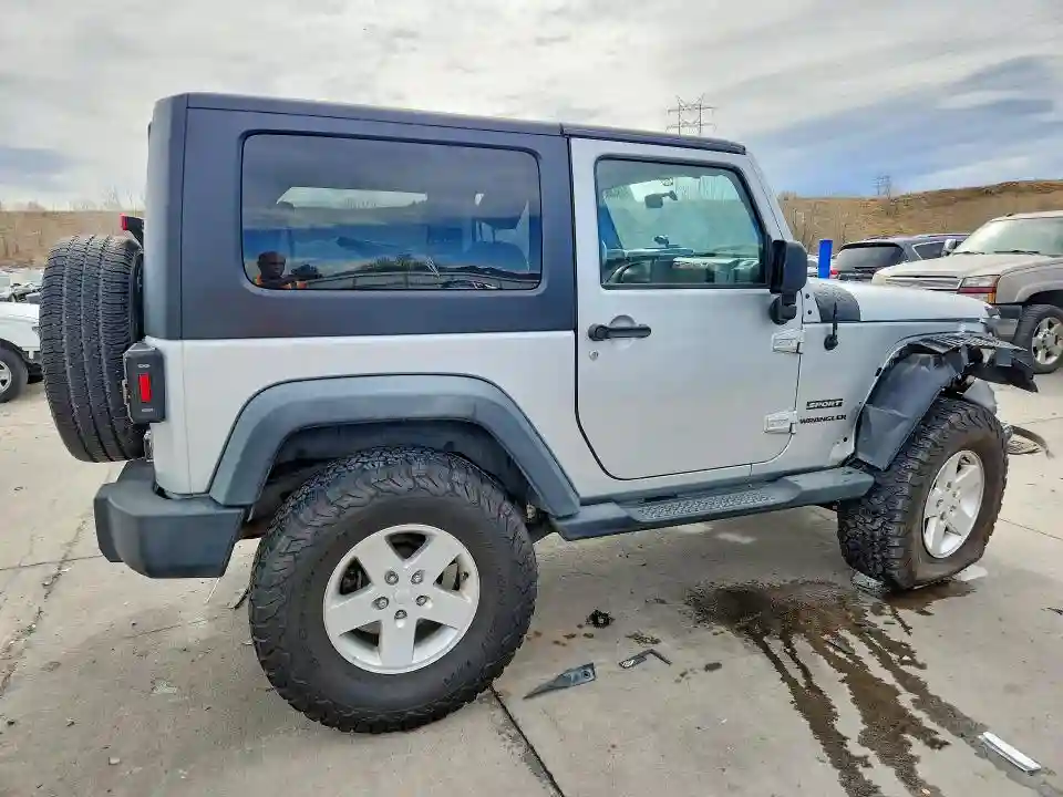 1J4AA2D15AL230224 2010 JEEP WRANGLER-2