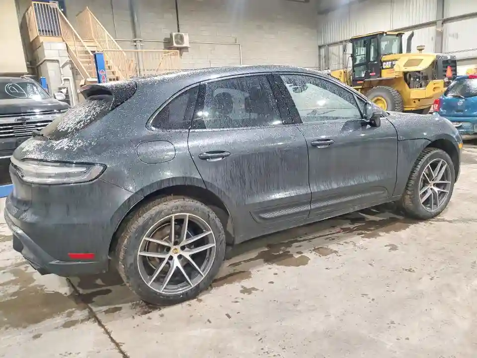 WP1AA2A52RLB08640 2024 PORSCHE MACAN-2