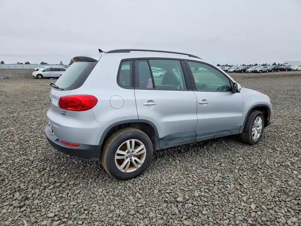 WVGBV7AX5HK017287 2017 VOLKSWAGEN TIGUAN-2