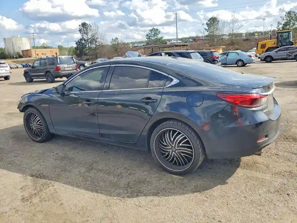 JM1GL1X5XH1136073 2017 MAZDA 6-1