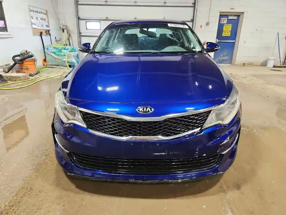 5XXGT4L30JG255654 2018 KIA OPTIMA-4