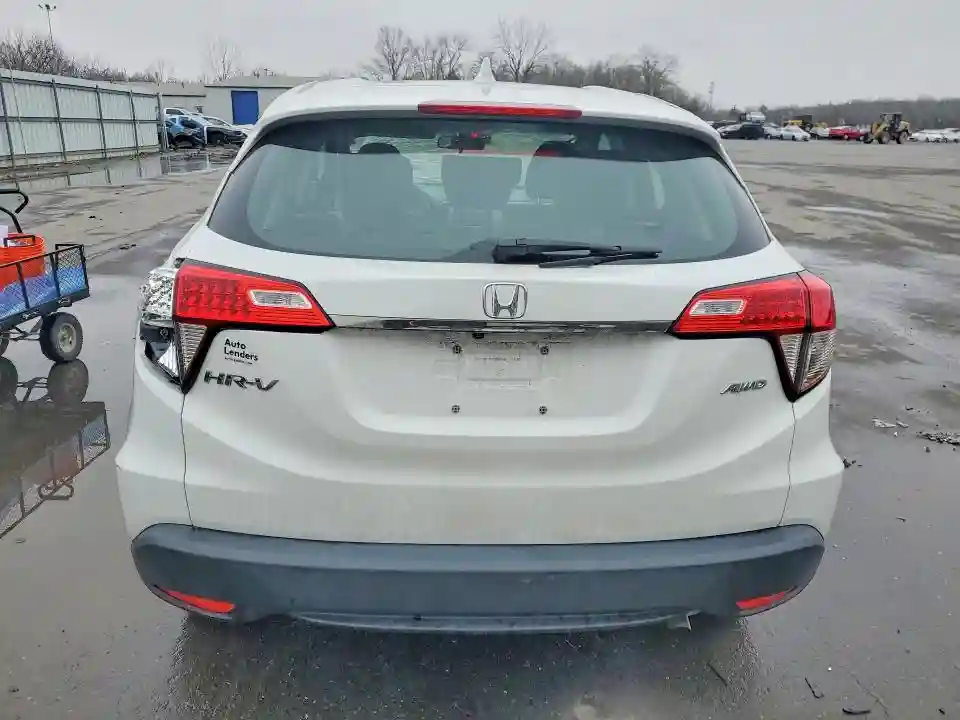 3CZRU6H35NM746715 2022 HONDA HR-V-5