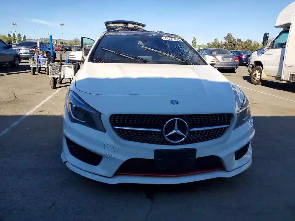 WDDSJ4EB9FN284429 2015 MERCEDES-BENZ CLA-CLASS-4