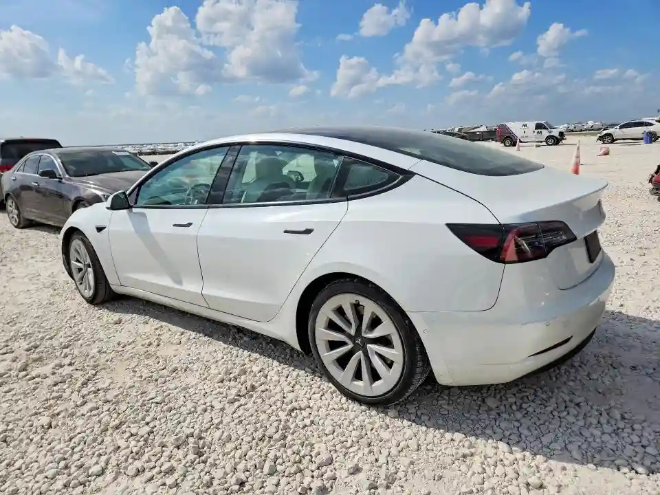 5YJ3E1EB5NF197027 2022 TESLA MODEL 3-1