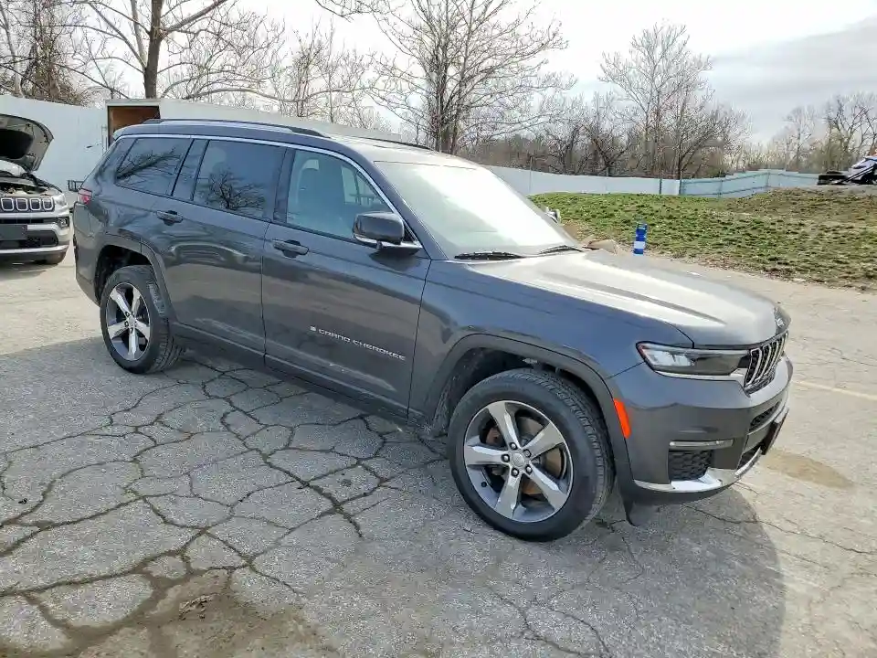 1C4RJKBG0N8513428 2022 JEEP GRAND CHEROKEE-3
