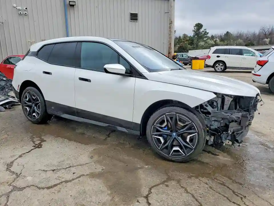 WB523CF09NCK67387 2022 BMW IX-3
