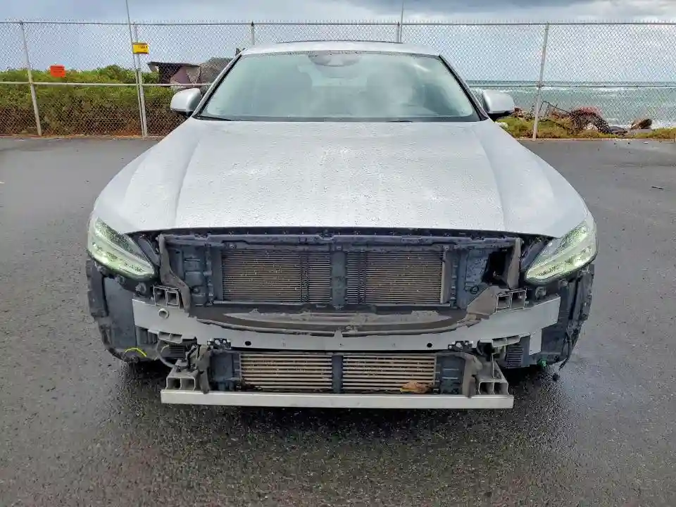LVY982AK0JP035991 2018 VOLVO S90-4