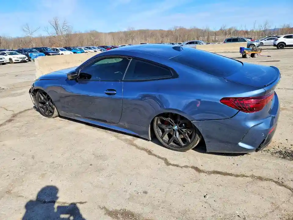 WBA83DA05SCT05458 2025 BMW M4-1