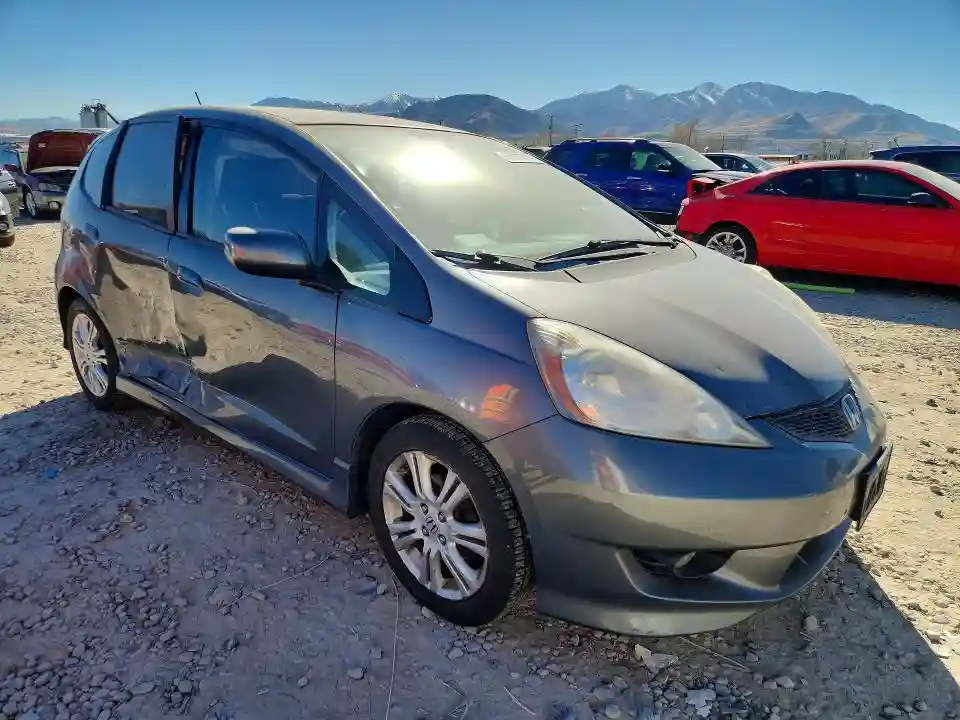JHMGE8H55BC011915 2011 HONDA FIT-3