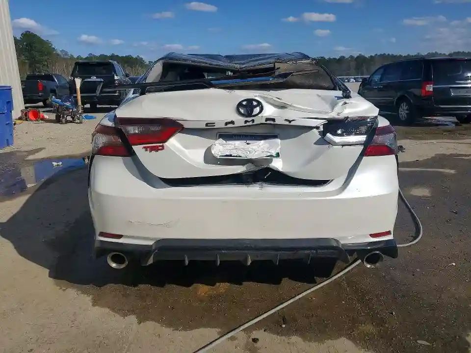 4T1KZ1AK7NU069607 2022 TOYOTA CAMRY-5