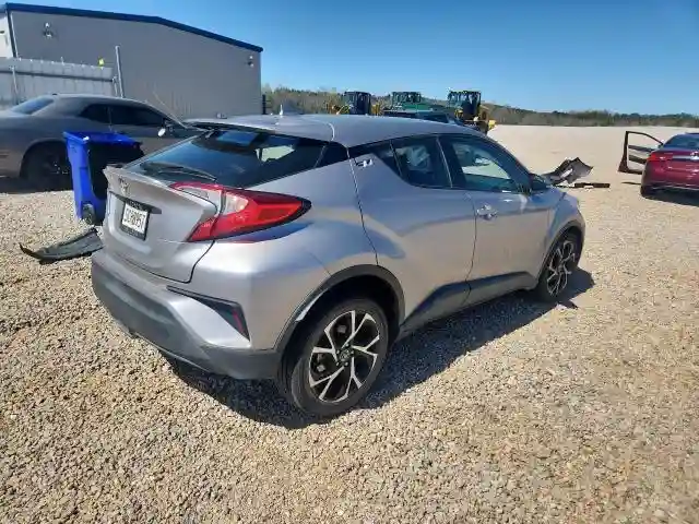 NMTKHMBX5JR001483 2018 TOYOTA C-HR-2