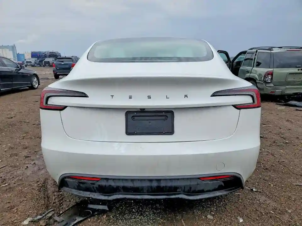5YJ3E1EA5TF122378 2026 TESLA MODEL 3-5