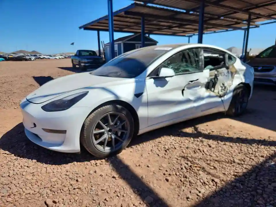 5YJ3E1EA5PF464838 2023 TESLA MODEL 3-0