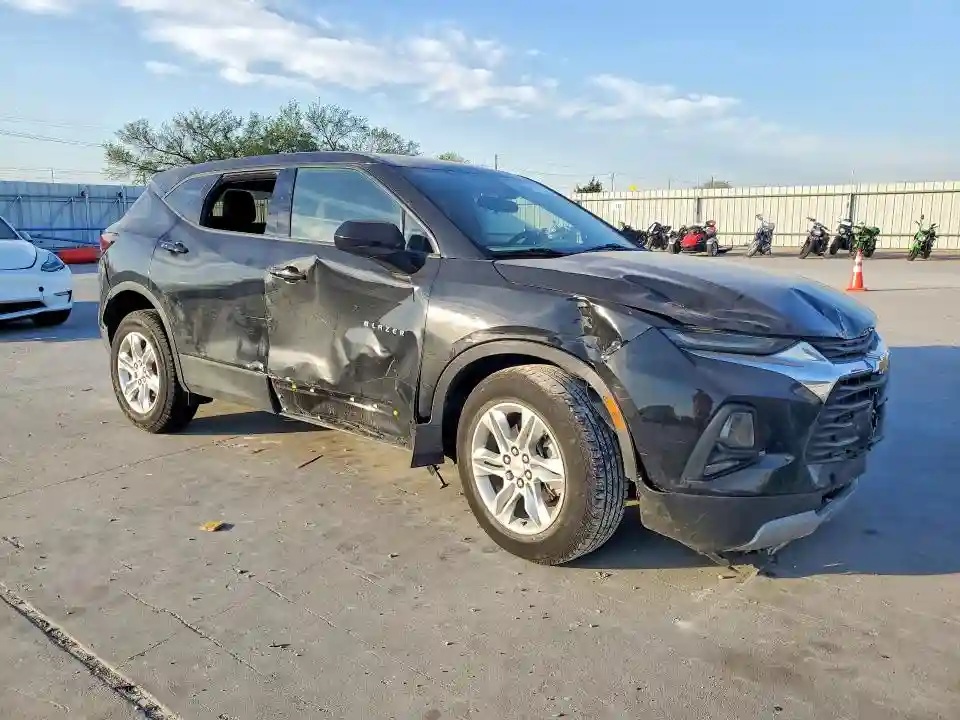 3GNKBCRS3MS587129 2021 CHEVROLET BLAZER-3