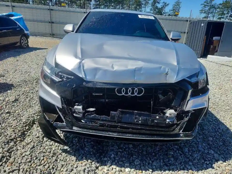 WA1EVAF18KD020872 2019 AUDI Q8-4