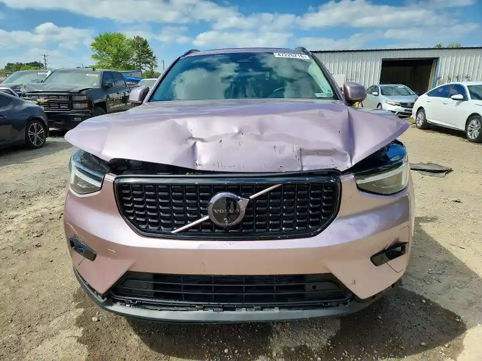YV4L12UM5S2478728 2025 VOLVO XC40-4