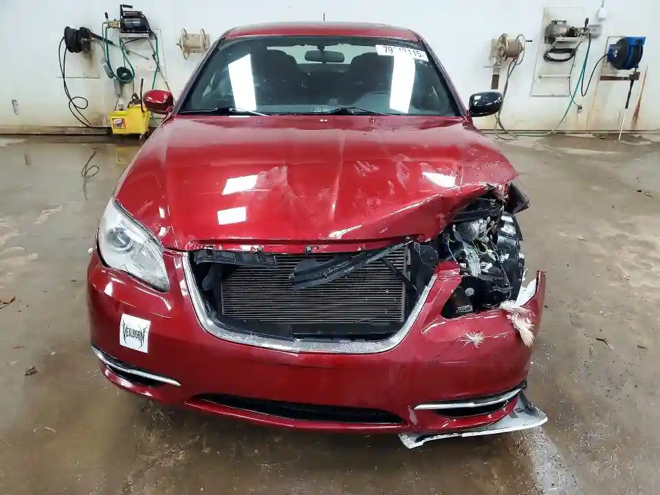 1C3CCBBB0CN125431 2012 CHRYSLER 200-4