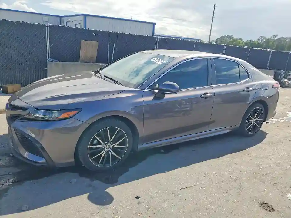 4T1G11AK9NU646893 2022 TOYOTA CAMRY-0