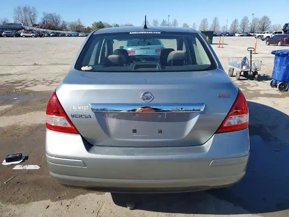3N1BC1APXBL409861 2011 NISSAN VERSA-5