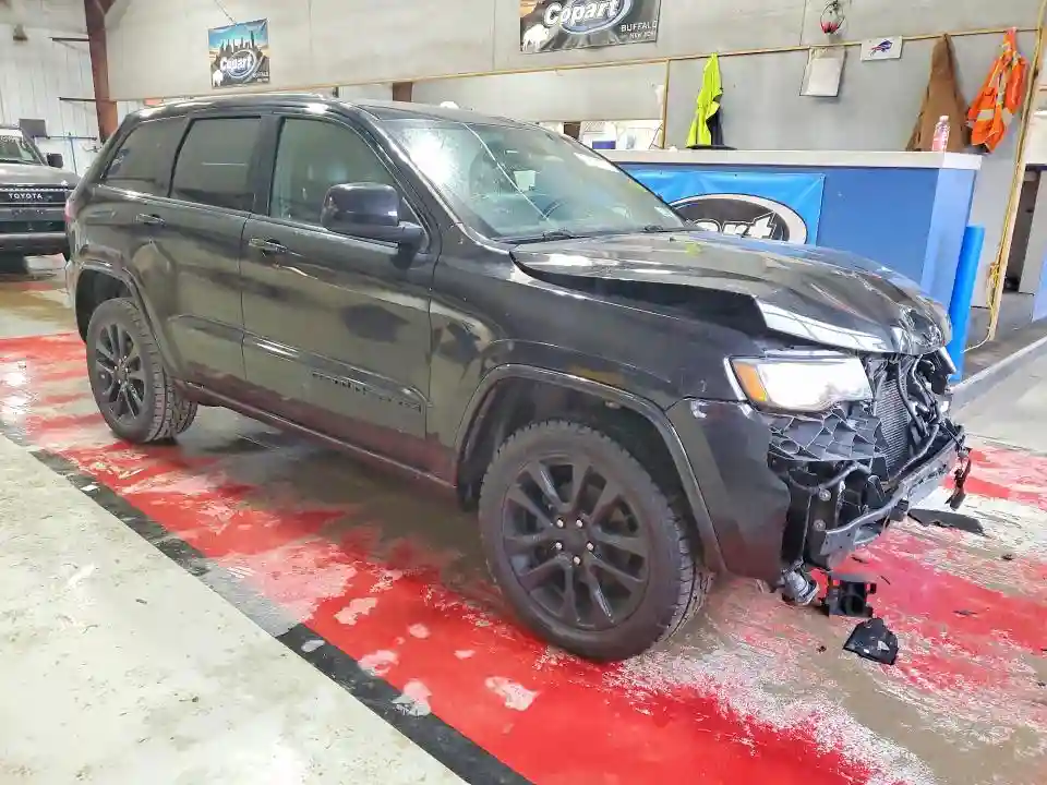 1C4RJFAG7HC733790 2017 JEEP GRAND CHEROKEE-3