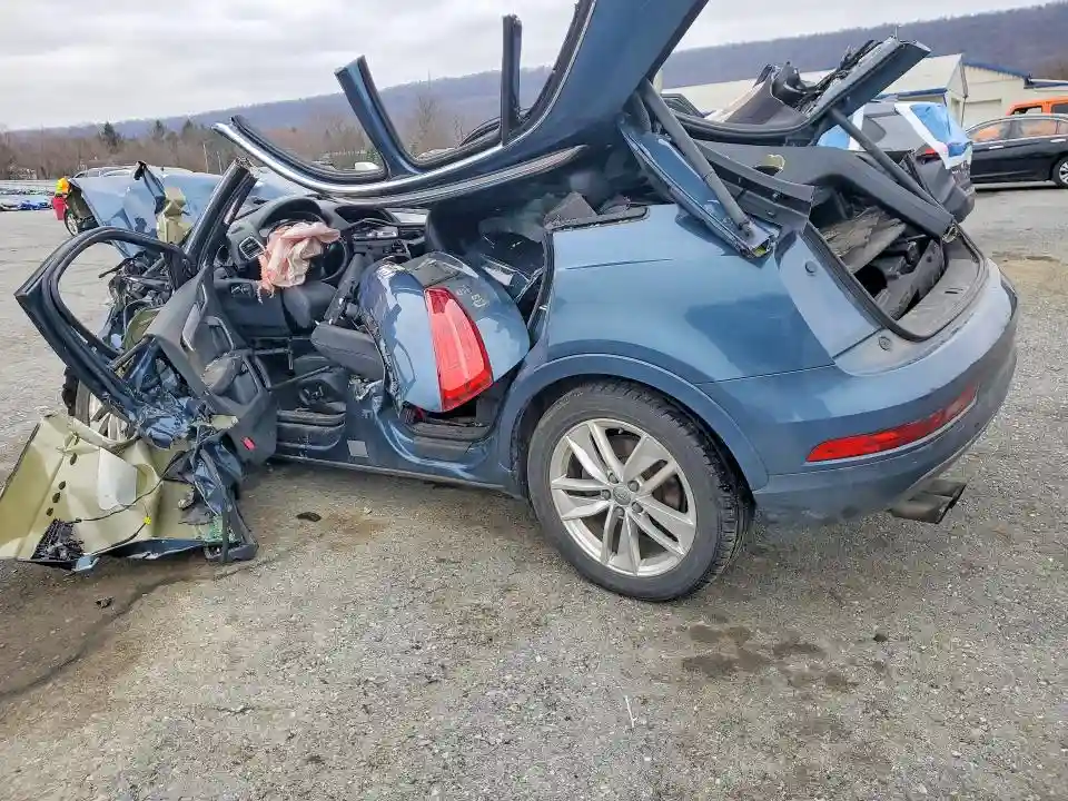 WA1EFCFS4GR024980 2016 AUDI Q3-1