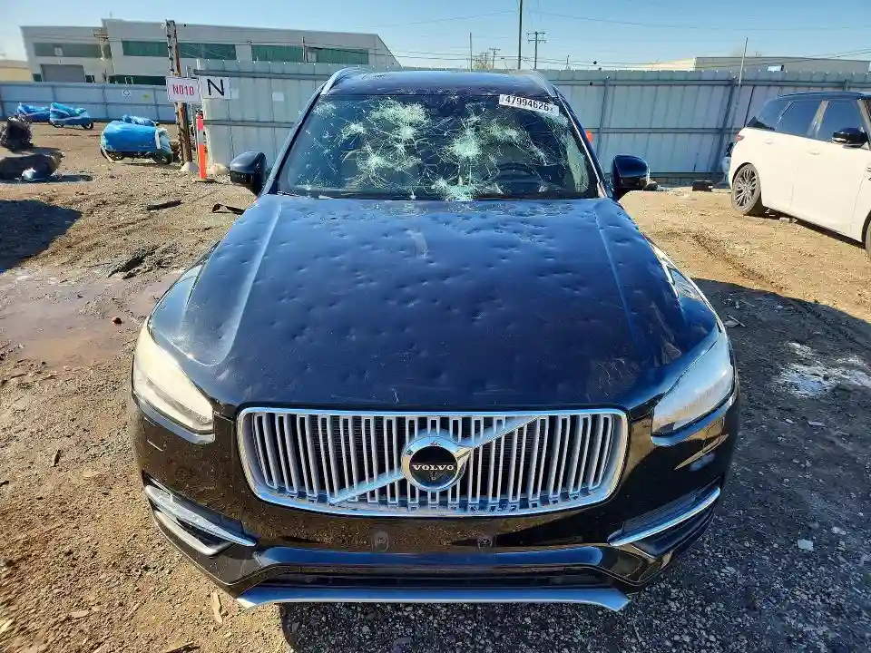 YV4A22PN8G1003354 2016 VOLVO XC90-4