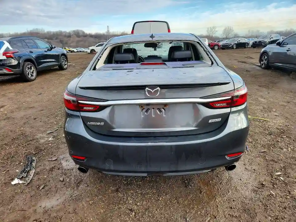 JM1GL1WYXJ1328661 2018 MAZDA 6-5