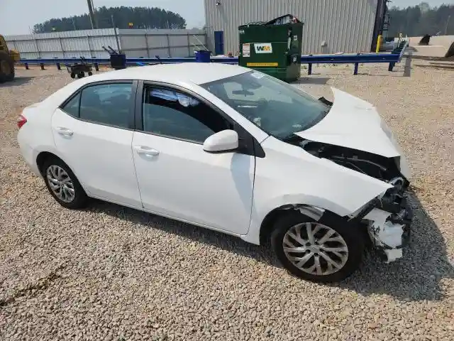 2T1BURHE1JC082765 2018 TOYOTA COROLLA-3