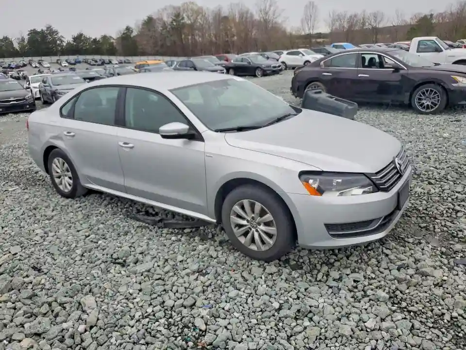 1VWAT7A32EC070700 2014 VOLKSWAGEN PASSAT-3
