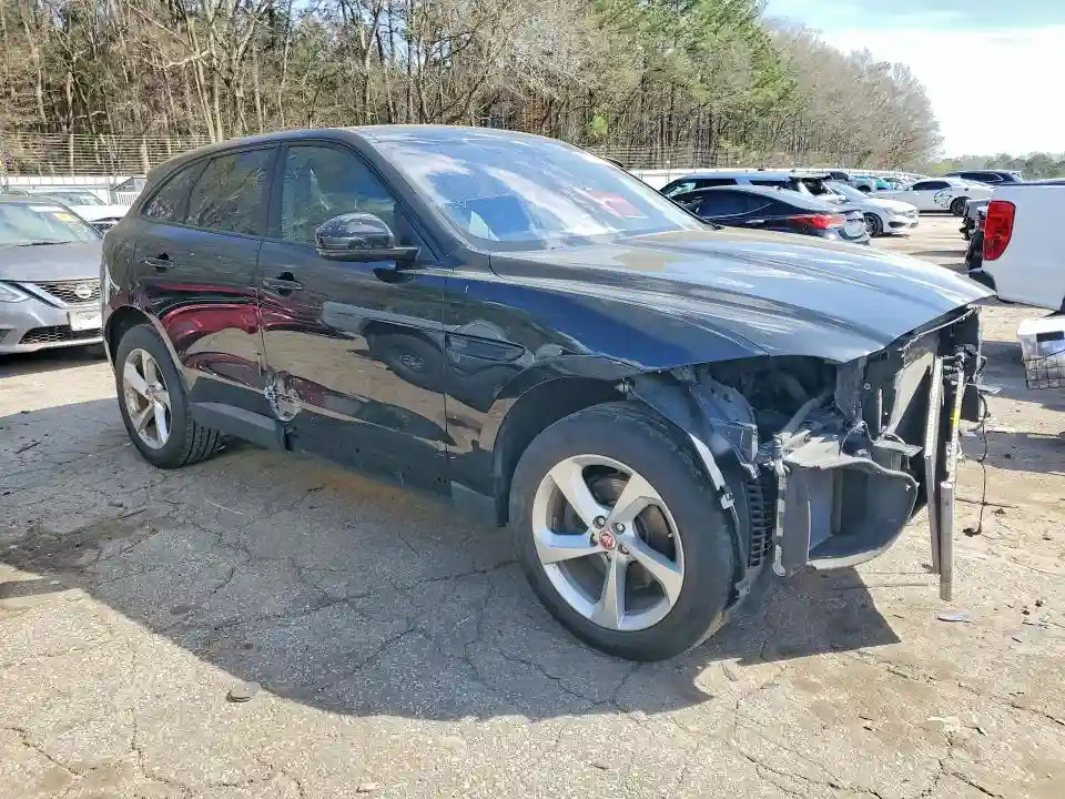 SADCJ2FXXKA601783 2019 JAGUAR F-PACE-3