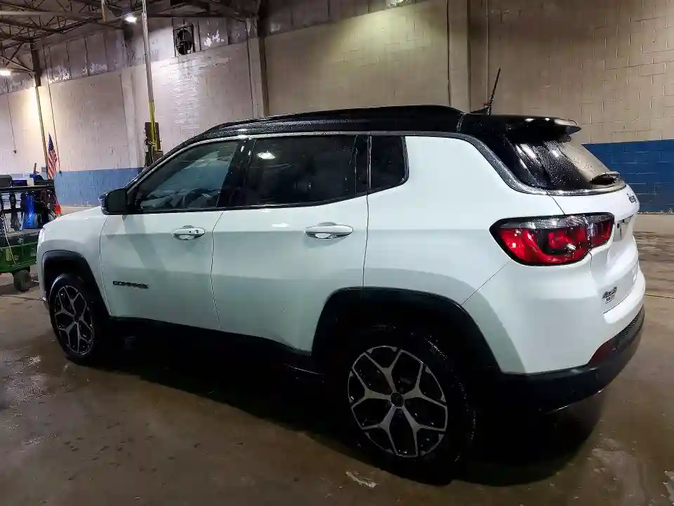 3C4NJDCN6ST530271 2025 JEEP COMPASS-1