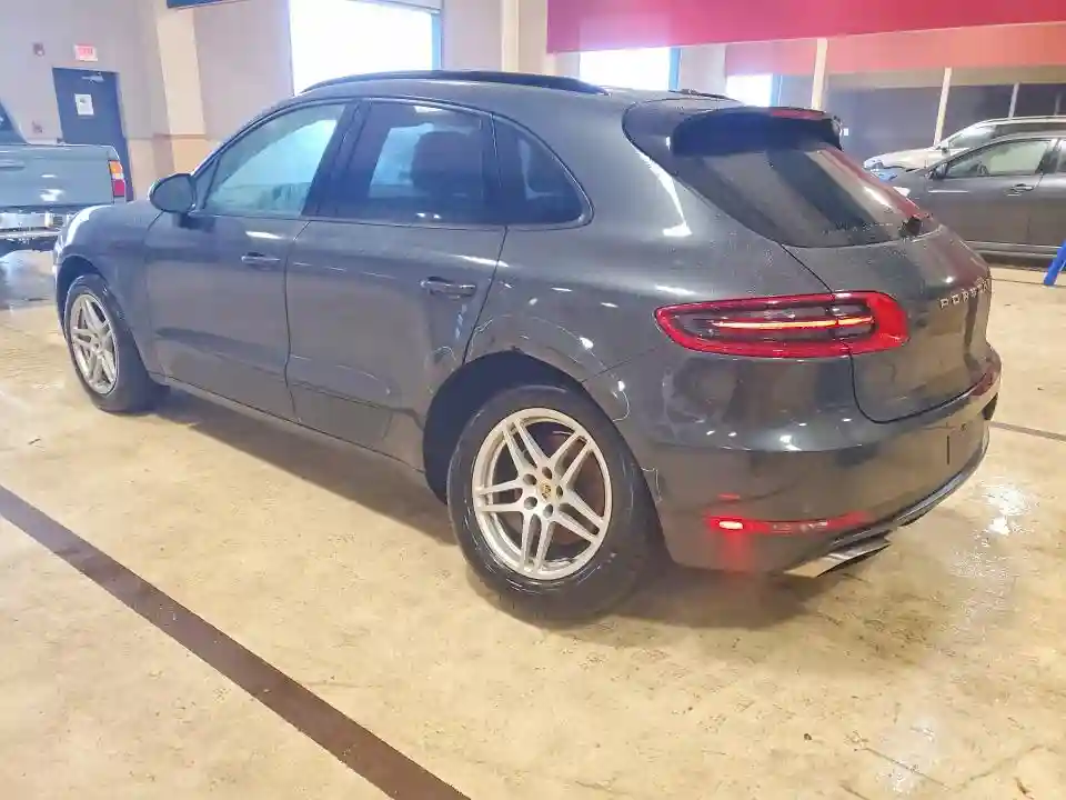 WP1AA2A54JLB16789 2018 PORSCHE MACAN-1