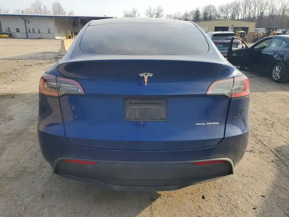 7SAYGDEE5SA336757 2025 TESLA MODEL Y-5